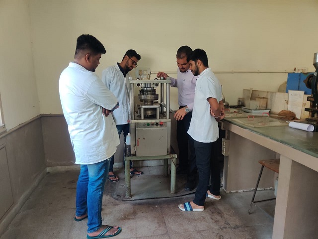 Pharmaceutics Lab